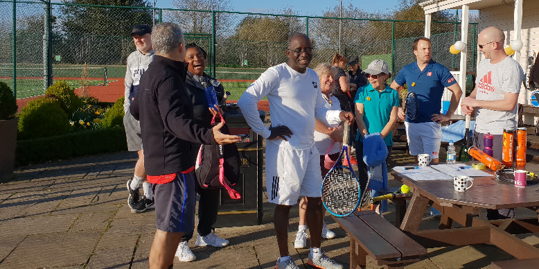 Croxley Tennis Club - Socialise